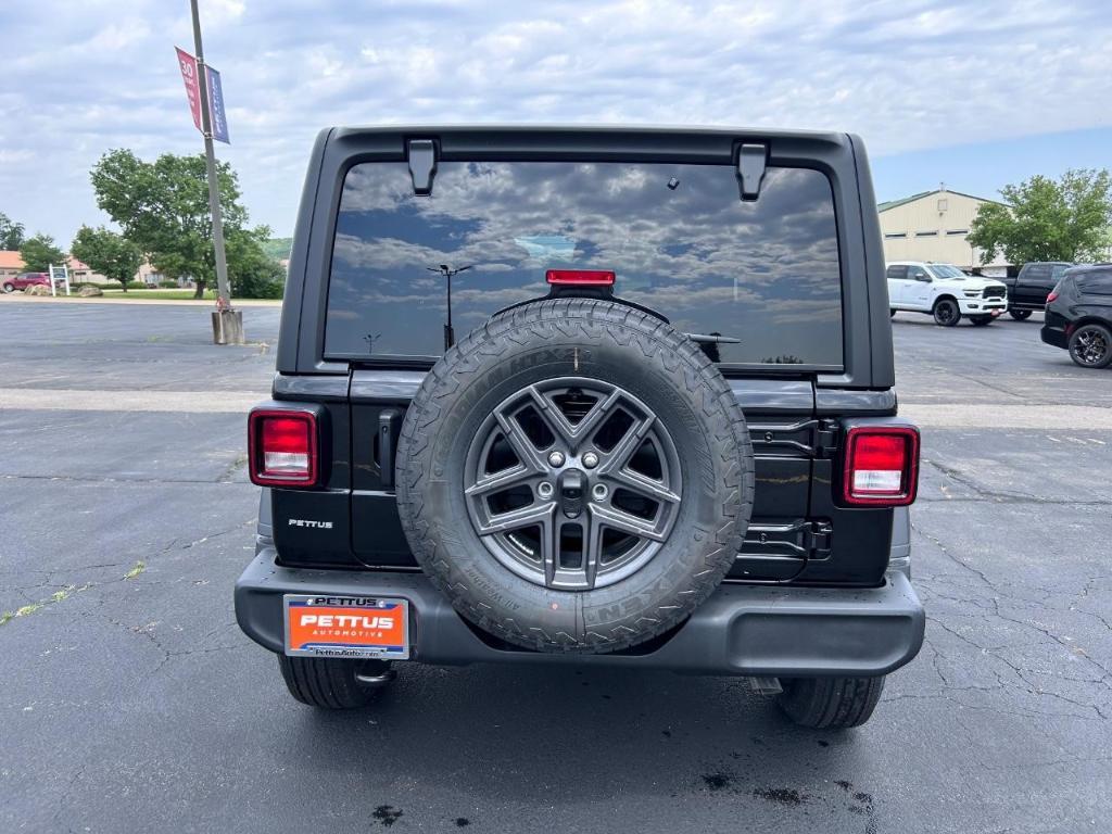 new 2025 Jeep Wrangler car, priced at $46,816
