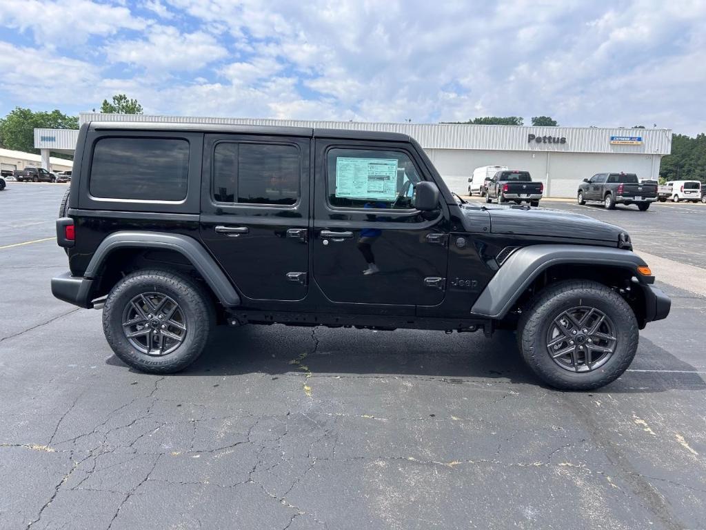 new 2025 Jeep Wrangler car, priced at $46,816