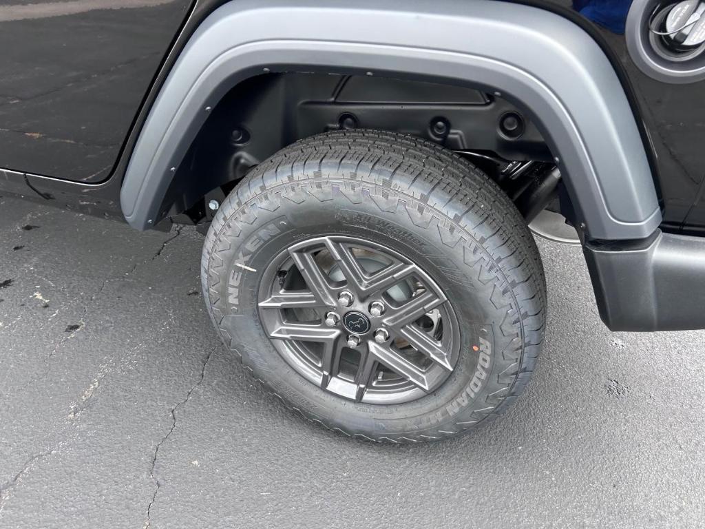 new 2025 Jeep Wrangler car, priced at $46,816