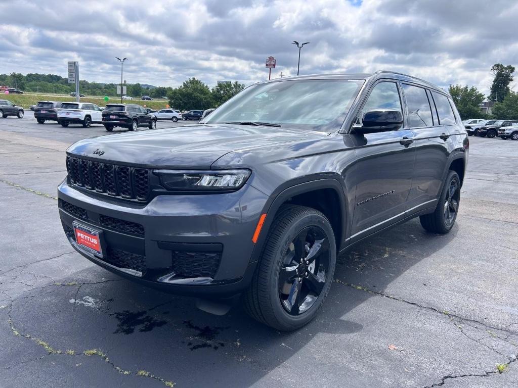 new 2025 Jeep Grand Cherokee L car, priced at $46,717