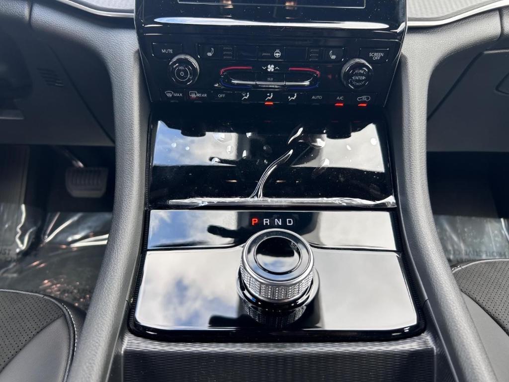 new 2025 Jeep Grand Cherokee L car, priced at $46,717