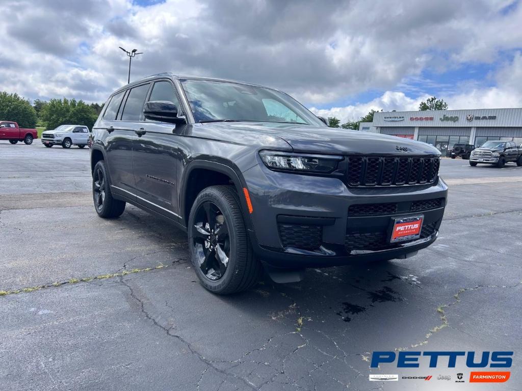 new 2025 Jeep Grand Cherokee L car, priced at $46,717