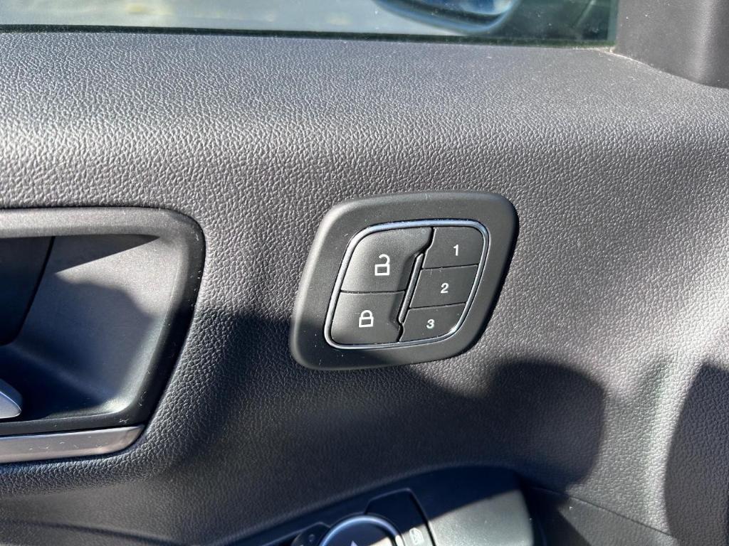 used 2022 Ford Escape car, priced at $21,529