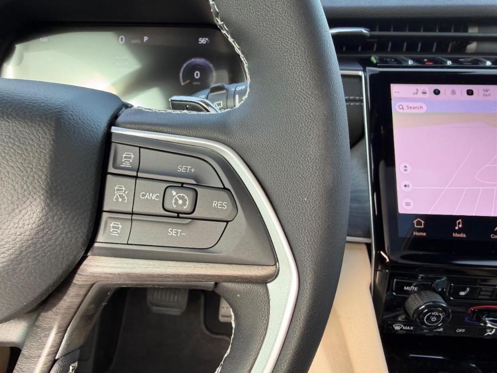 new 2025 Jeep Grand Cherokee car, priced at $40,309