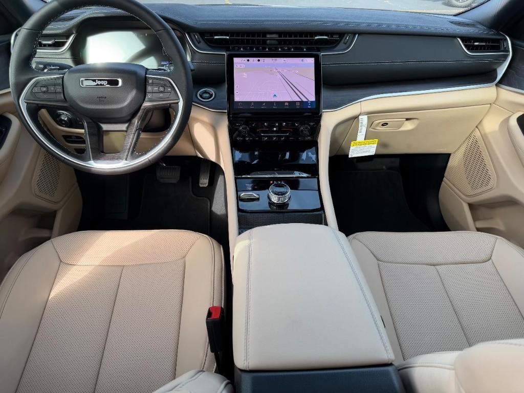 new 2025 Jeep Grand Cherokee car, priced at $40,309