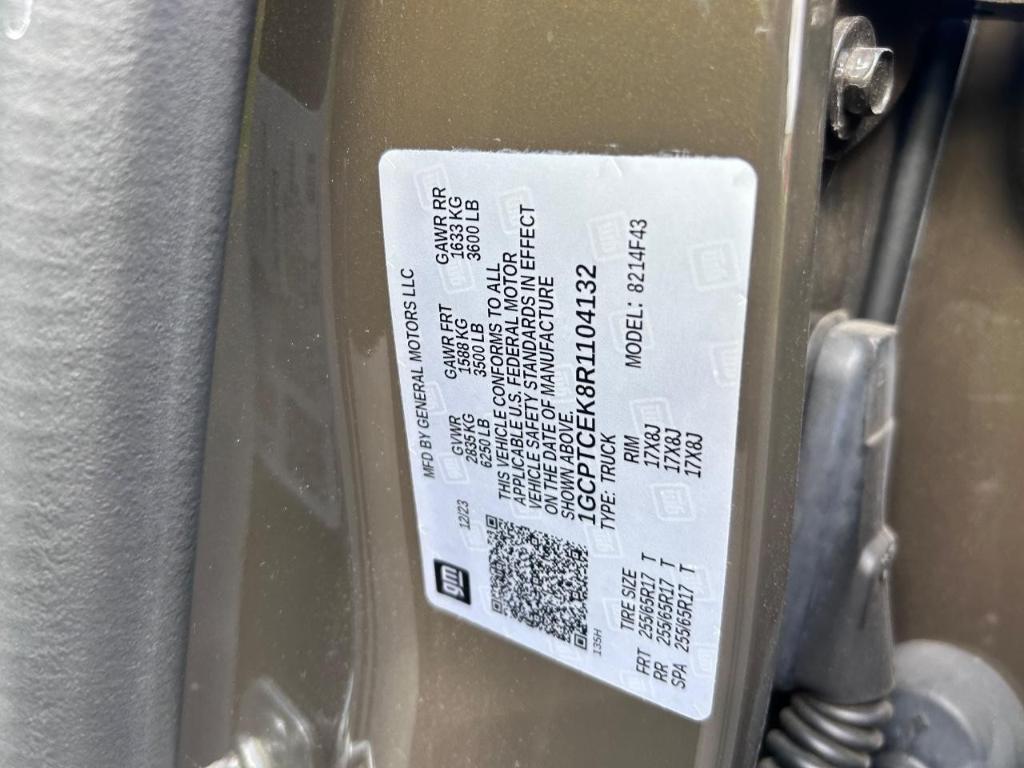 used 2024 Chevrolet Colorado car, priced at $33,818