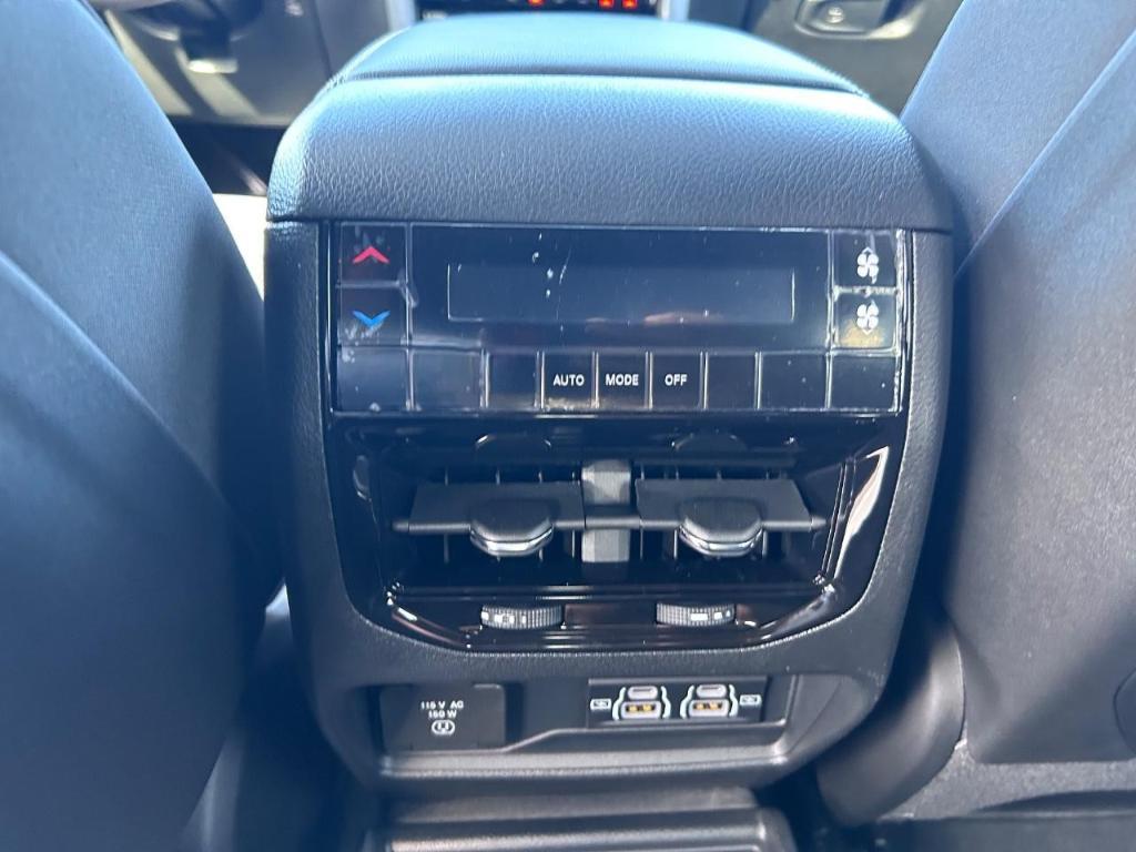 new 2025 Jeep Grand Cherokee L car, priced at $35,609