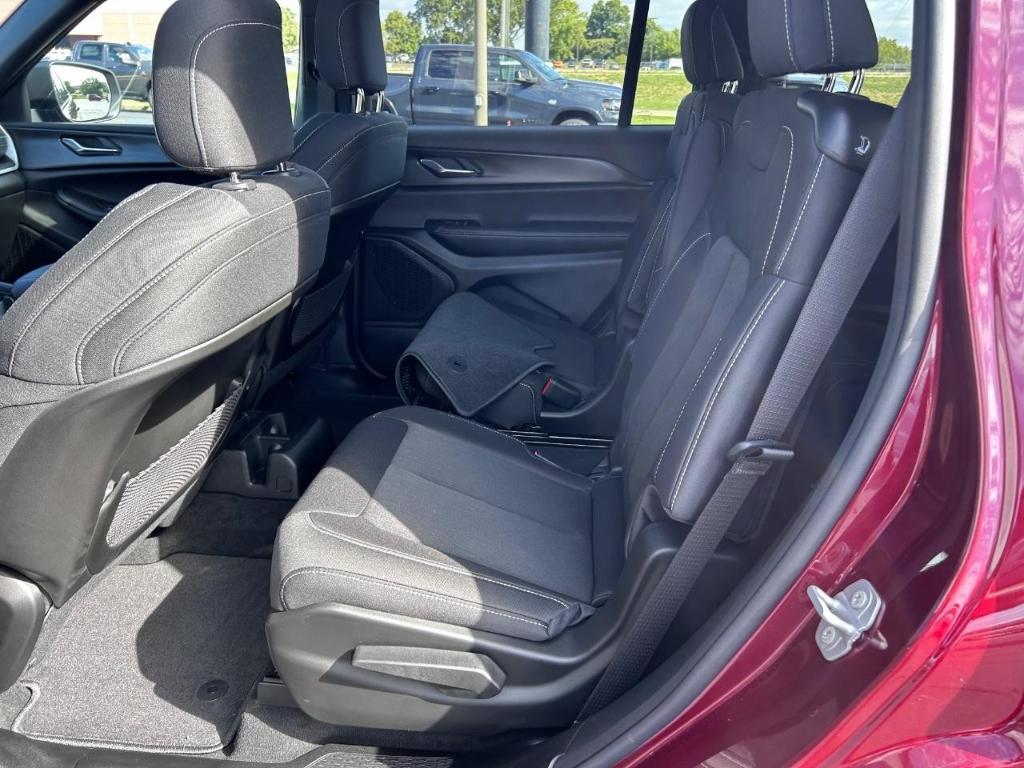 new 2025 Jeep Grand Cherokee L car, priced at $35,609