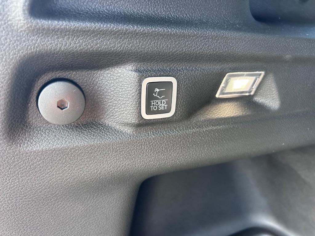 new 2025 Jeep Grand Cherokee L car, priced at $35,609