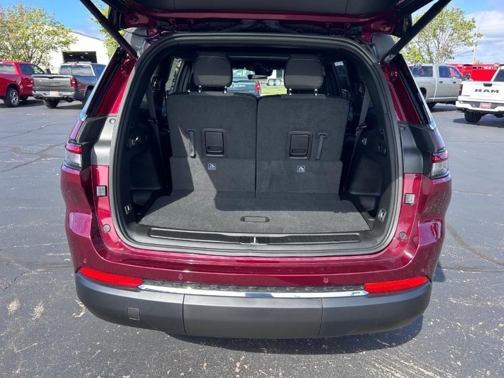 new 2025 Jeep Grand Cherokee L car, priced at $35,609