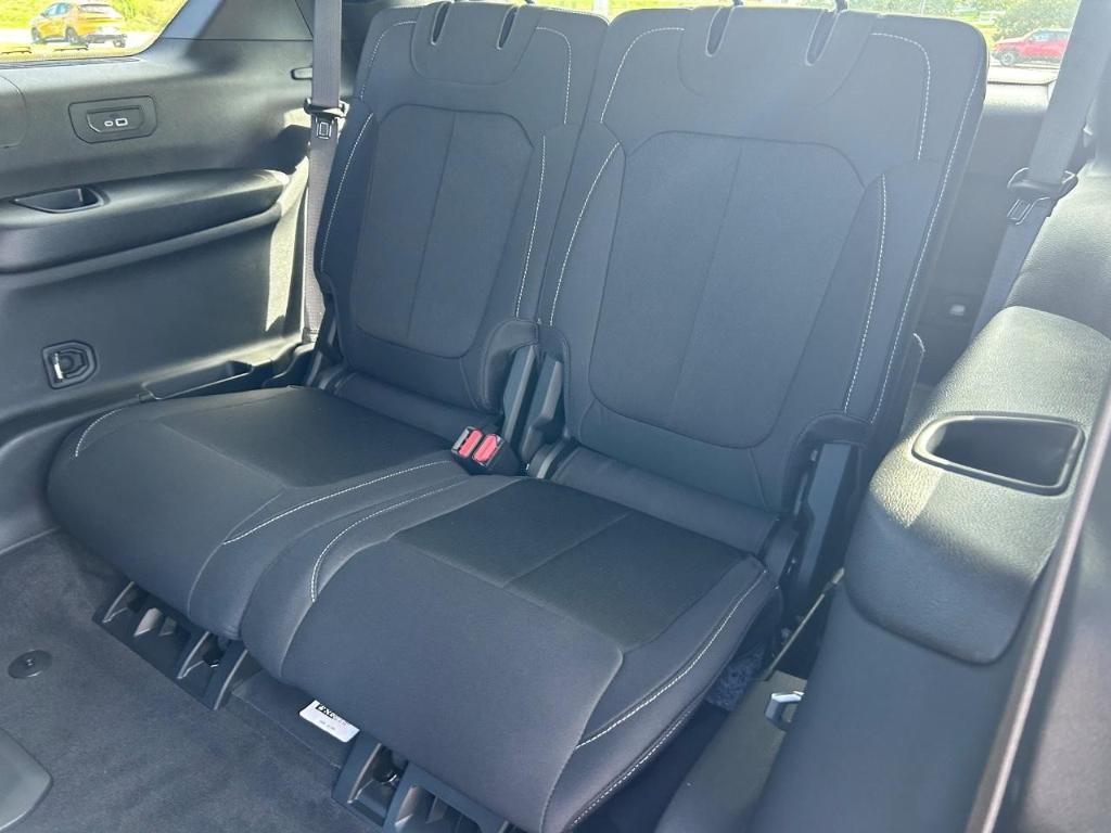 new 2025 Jeep Grand Cherokee L car, priced at $35,609