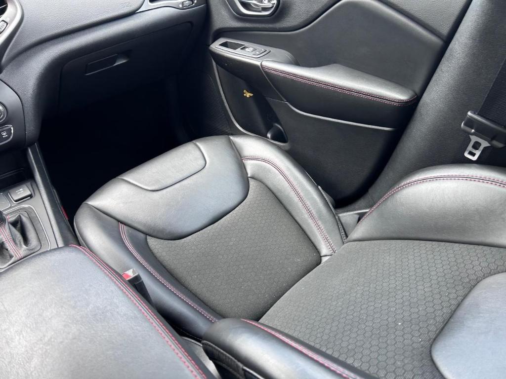 used 2021 Jeep Cherokee car, priced at $25,555
