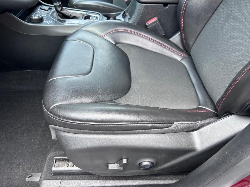 used 2021 Jeep Cherokee car, priced at $25,555