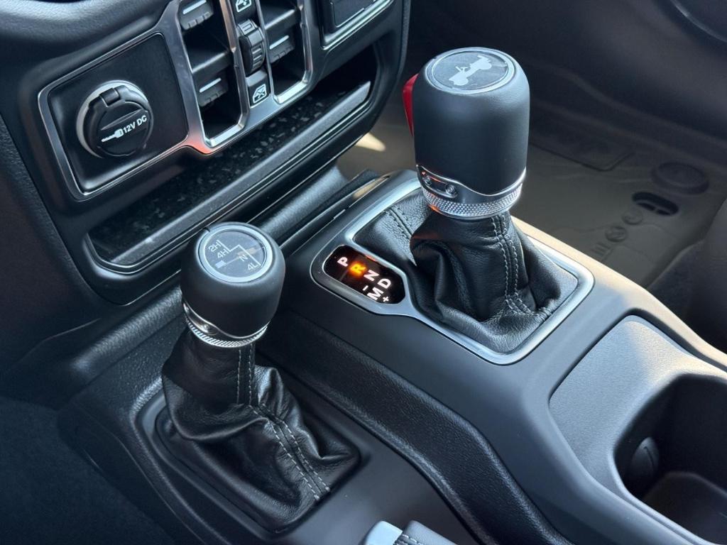 new 2025 Jeep Wrangler car, priced at $52,727