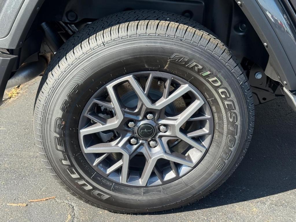 new 2025 Jeep Wrangler car, priced at $52,727