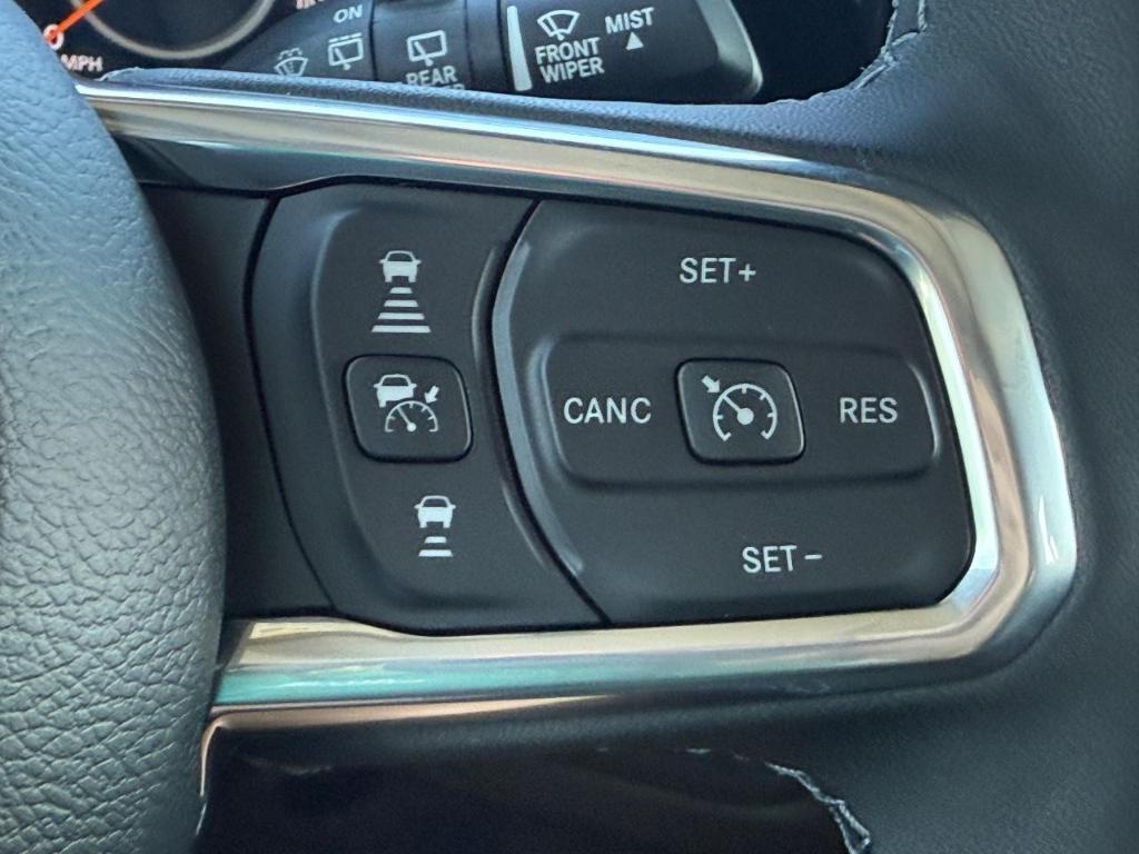 new 2025 Jeep Wrangler car, priced at $52,727