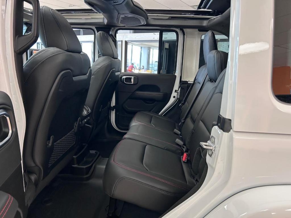 new 2025 Jeep Wrangler car, priced at $66,555