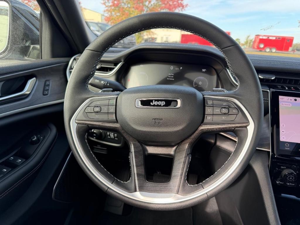 new 2025 Jeep Grand Cherokee L car, priced at $48,195