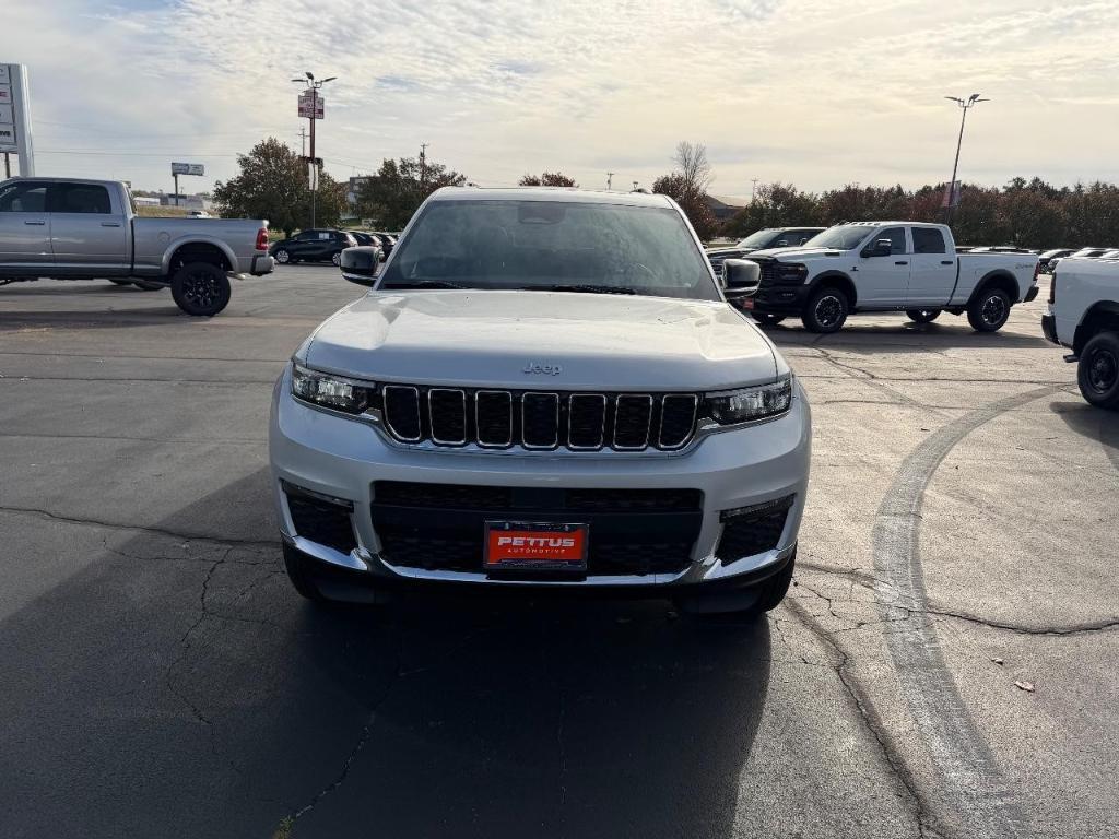 new 2025 Jeep Grand Cherokee L car, priced at $48,195