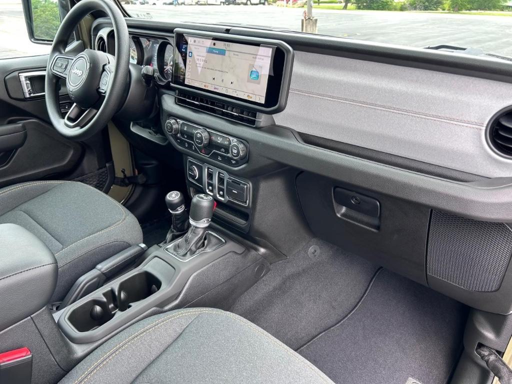 new 2025 Jeep Wrangler car, priced at $35,307