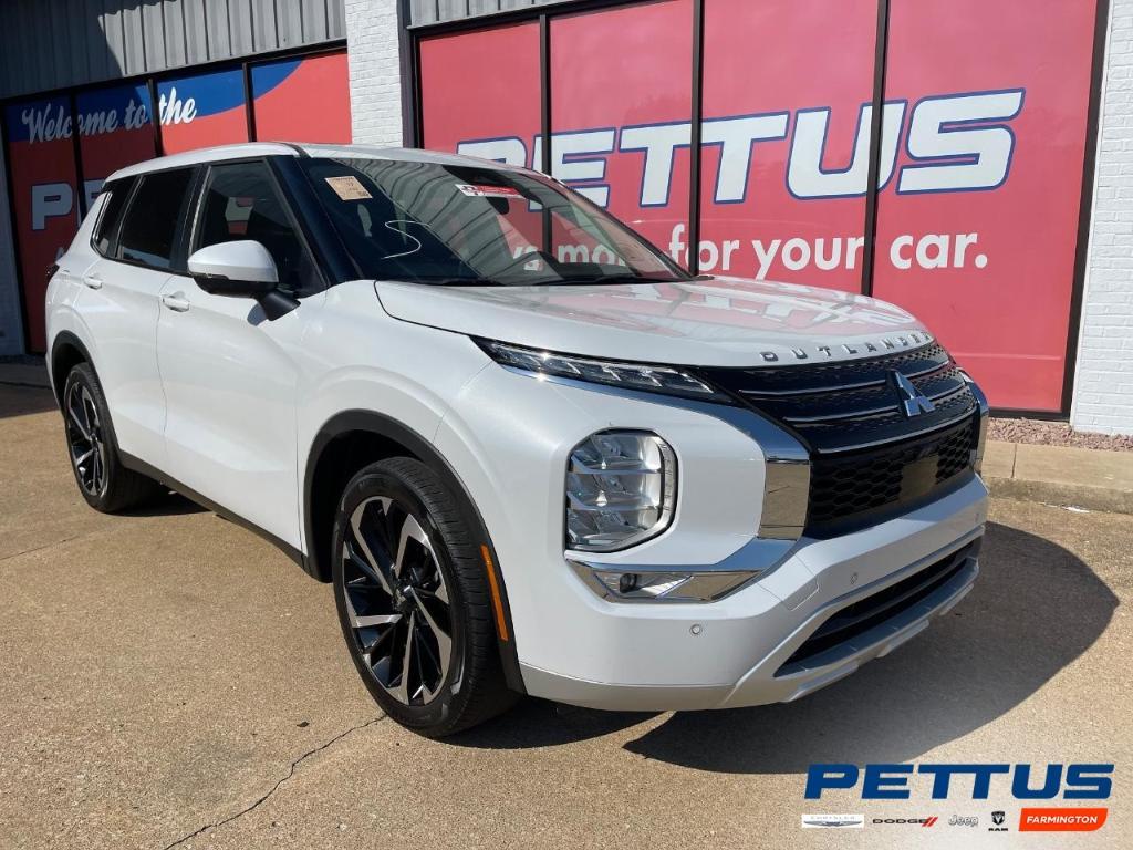 used 2024 Mitsubishi Outlander car, priced at $22,942