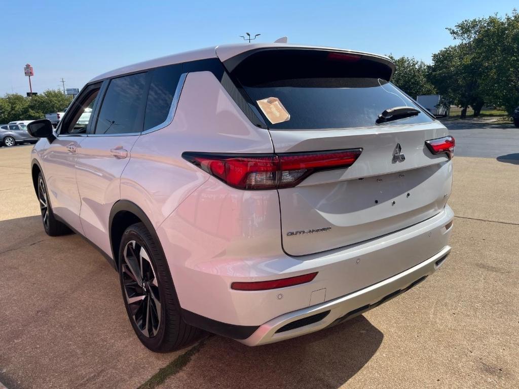 used 2024 Mitsubishi Outlander car, priced at $22,942