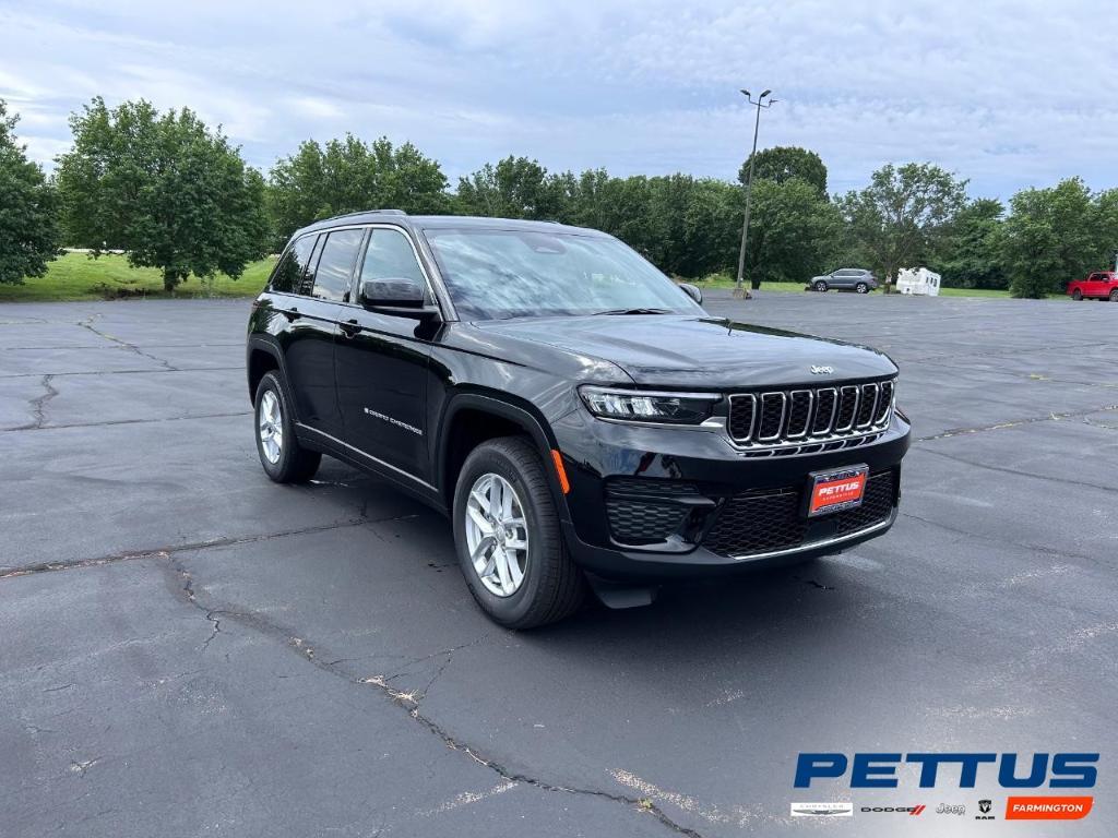 new 2025 Jeep Grand Cherokee car, priced at $40,022