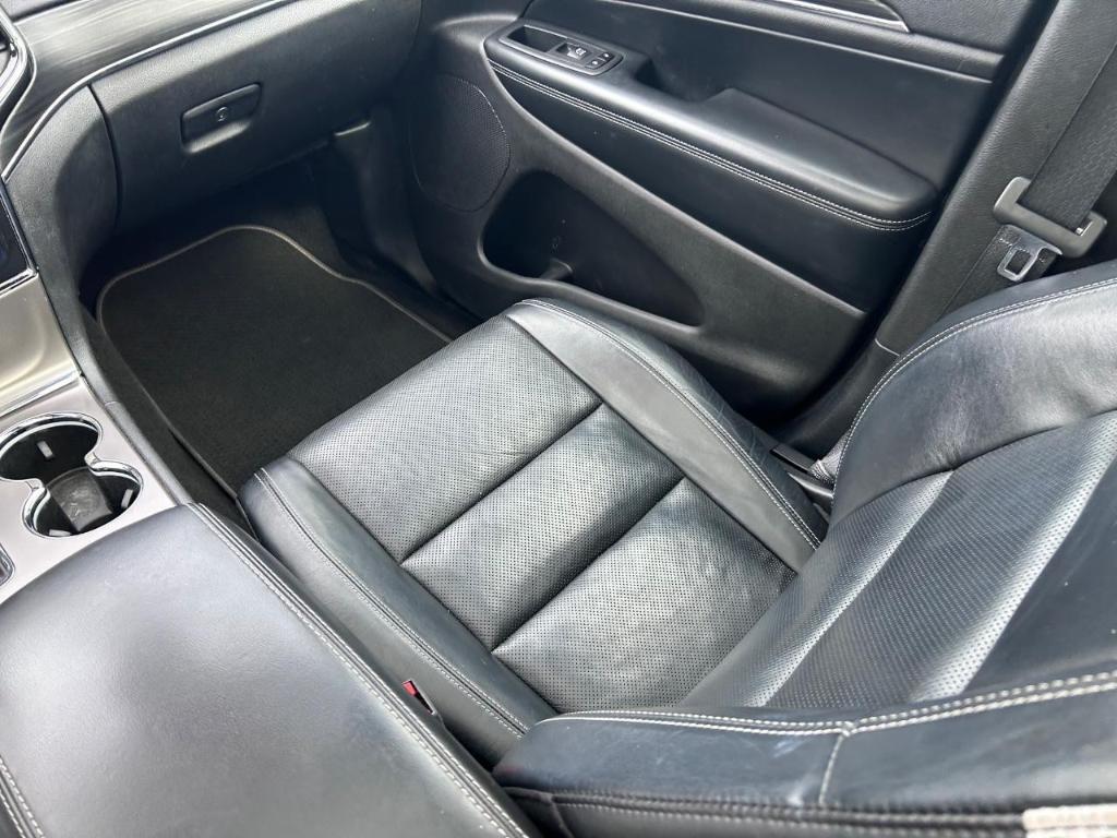 used 2021 Jeep Grand Cherokee car, priced at $28,982