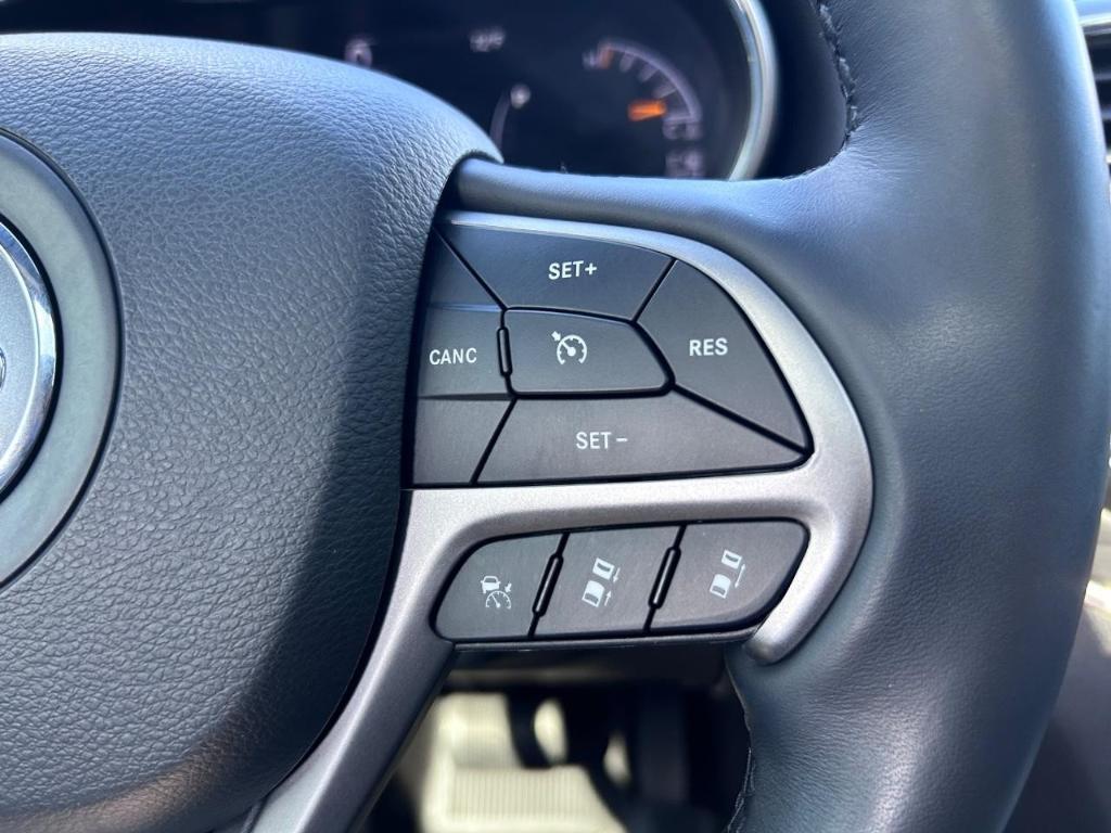 used 2021 Jeep Grand Cherokee car, priced at $23,362