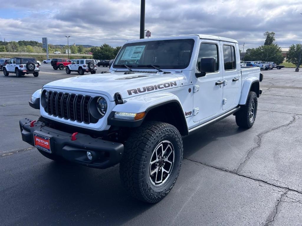 new 2025 Jeep Gladiator car, priced at $49,495