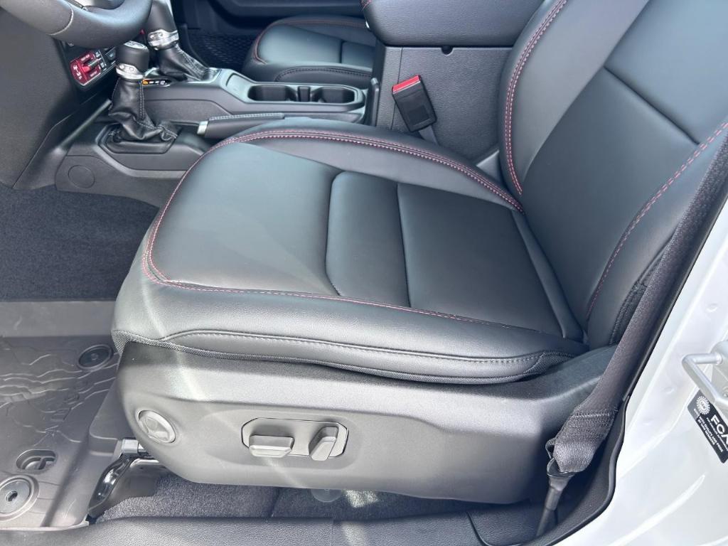 new 2025 Jeep Gladiator car, priced at $49,495