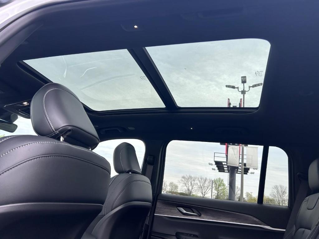 new 2025 Jeep Grand Cherokee L car, priced at $53,510