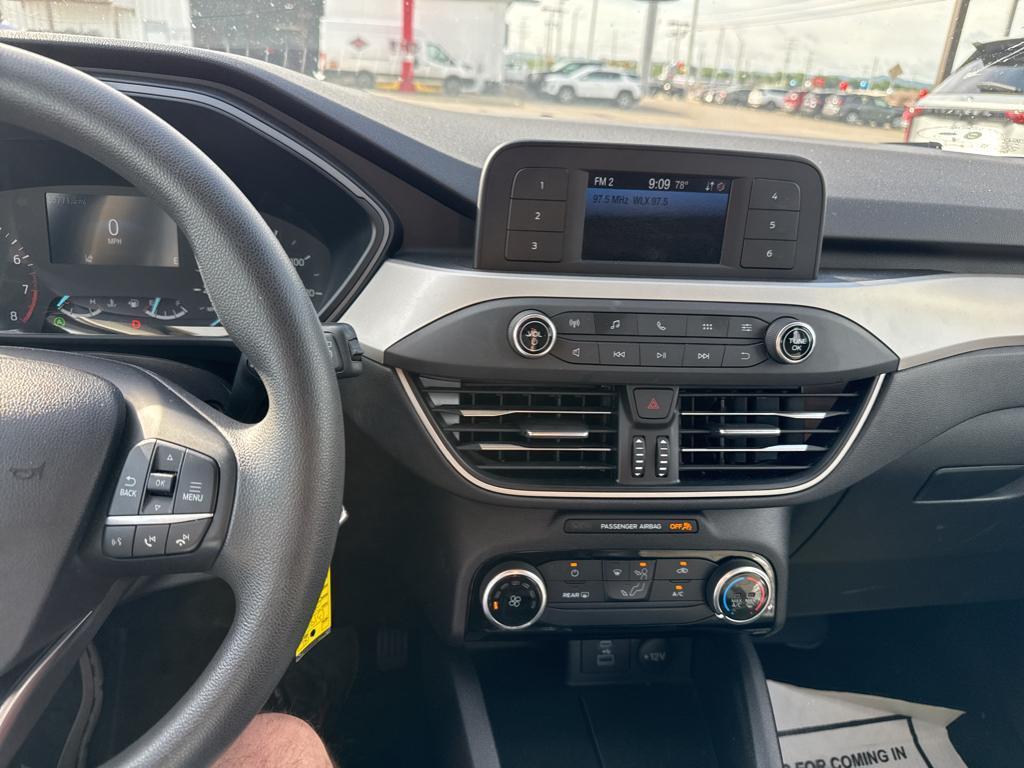 used 2022 Ford Escape car, priced at $19,544