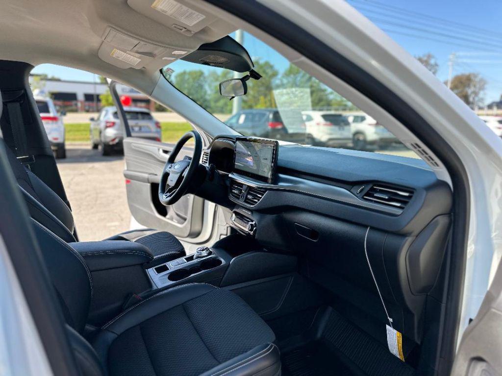 used 2023 Ford Escape PHEV car, priced at $26,987