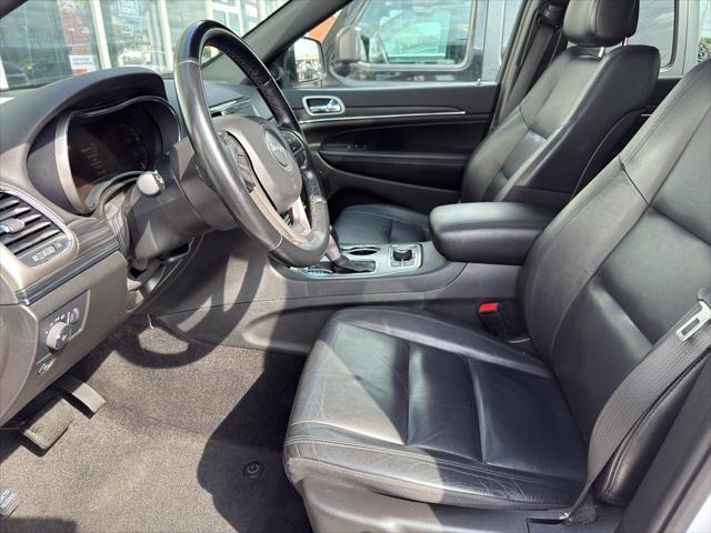 used 2022 Jeep Grand Cherokee car, priced at $23,488