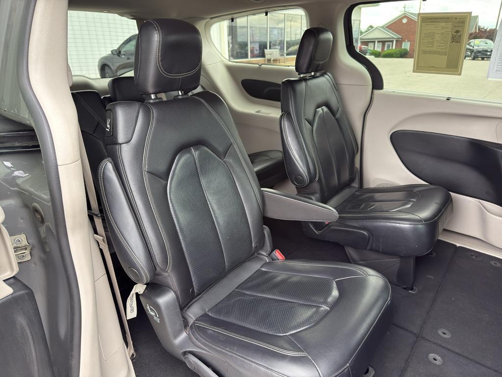 used 2022 Chrysler Pacifica car, priced at $22,888