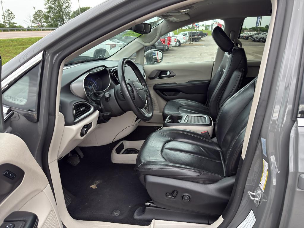 used 2022 Chrysler Pacifica car, priced at $22,888