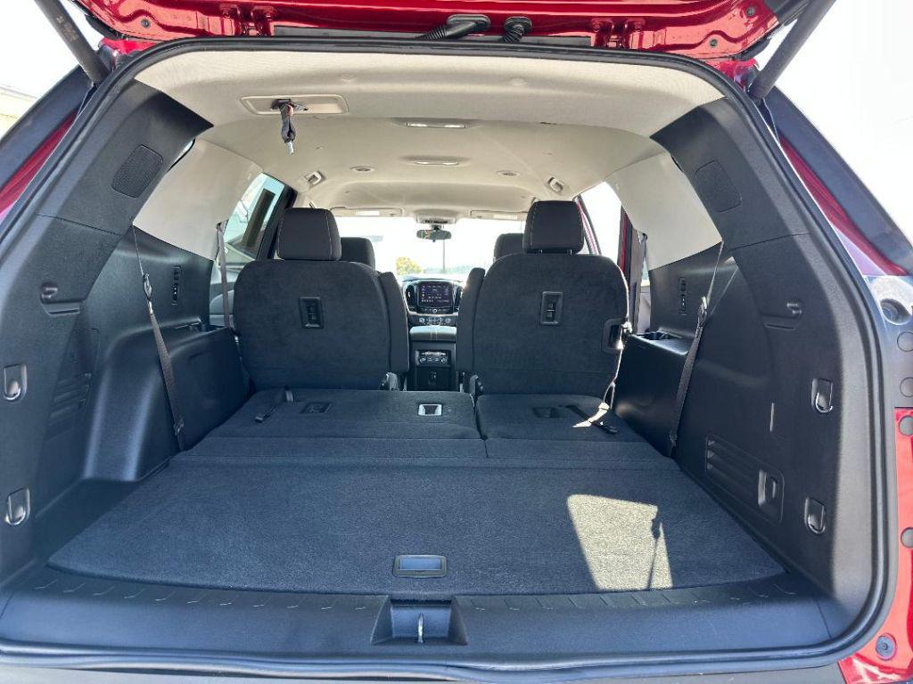 used 2020 Chevrolet Traverse car, priced at $19,877