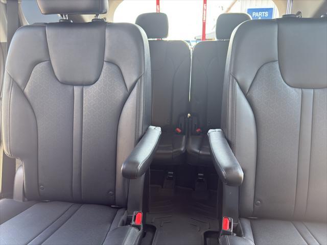 used 2022 Kia Sorento car, priced at $29,657