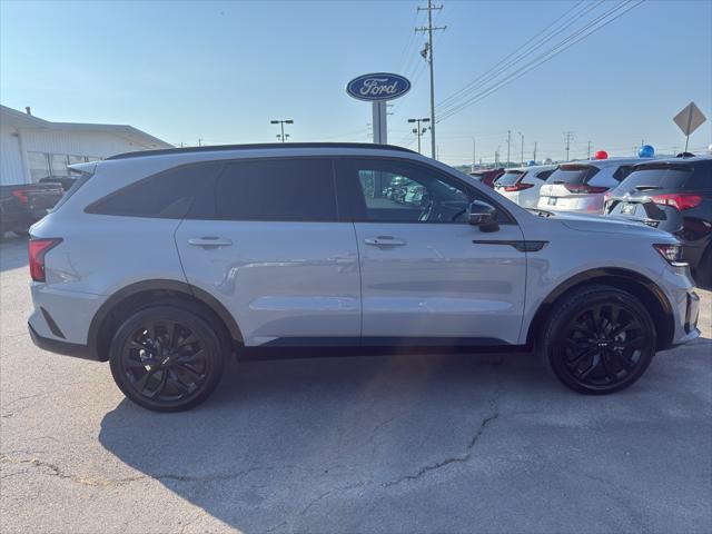 used 2022 Kia Sorento car, priced at $29,657