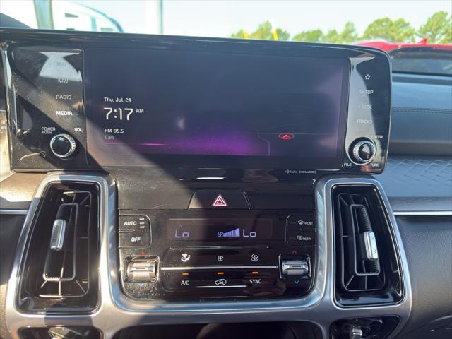 used 2022 Kia Sorento car, priced at $29,657