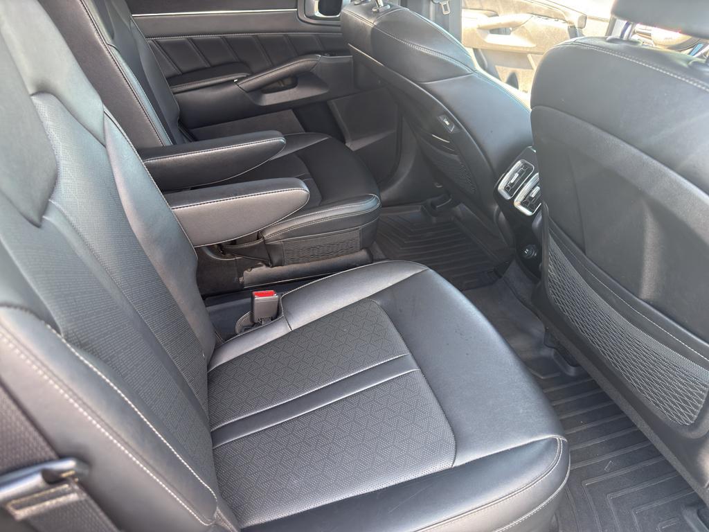 used 2022 Kia Sorento car, priced at $27,544