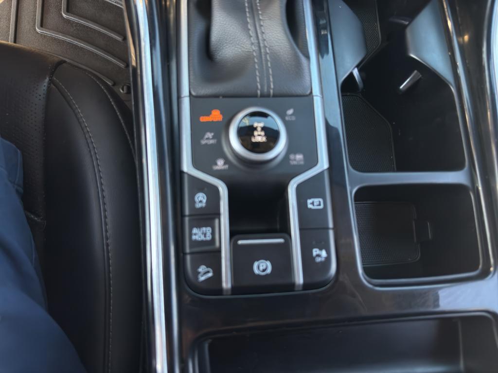used 2022 Kia Sorento car, priced at $27,544