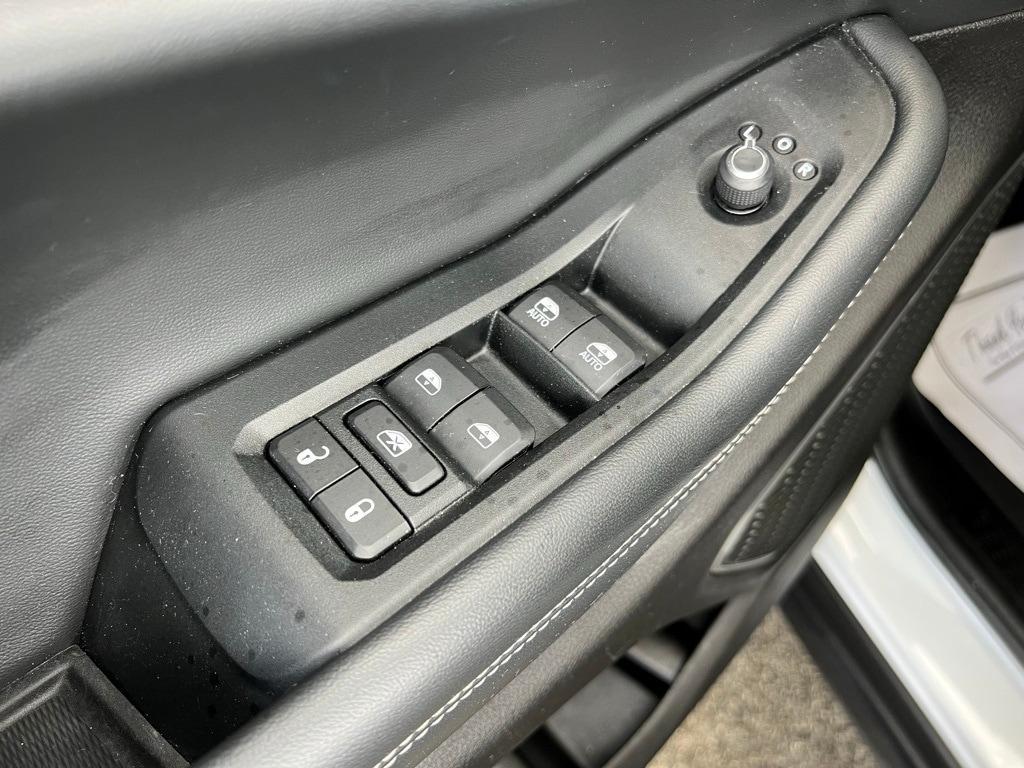 used 2021 Jeep Grand Cherokee L car, priced at $30,900