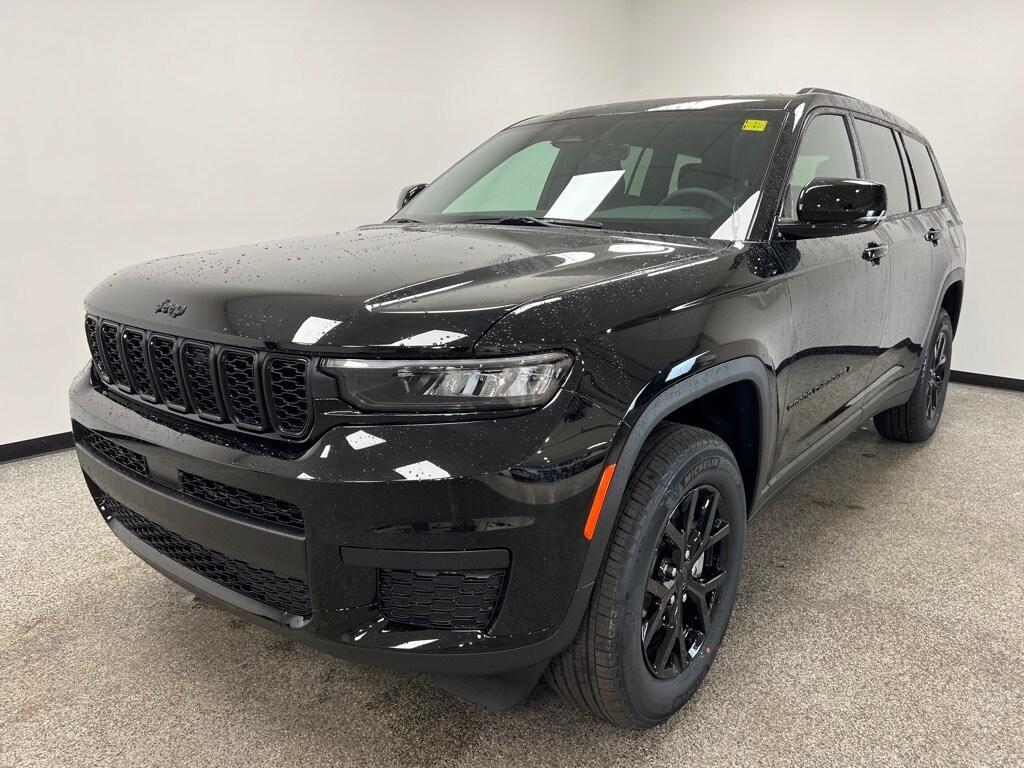 new 2025 Jeep Grand Cherokee L car, priced at $42,482