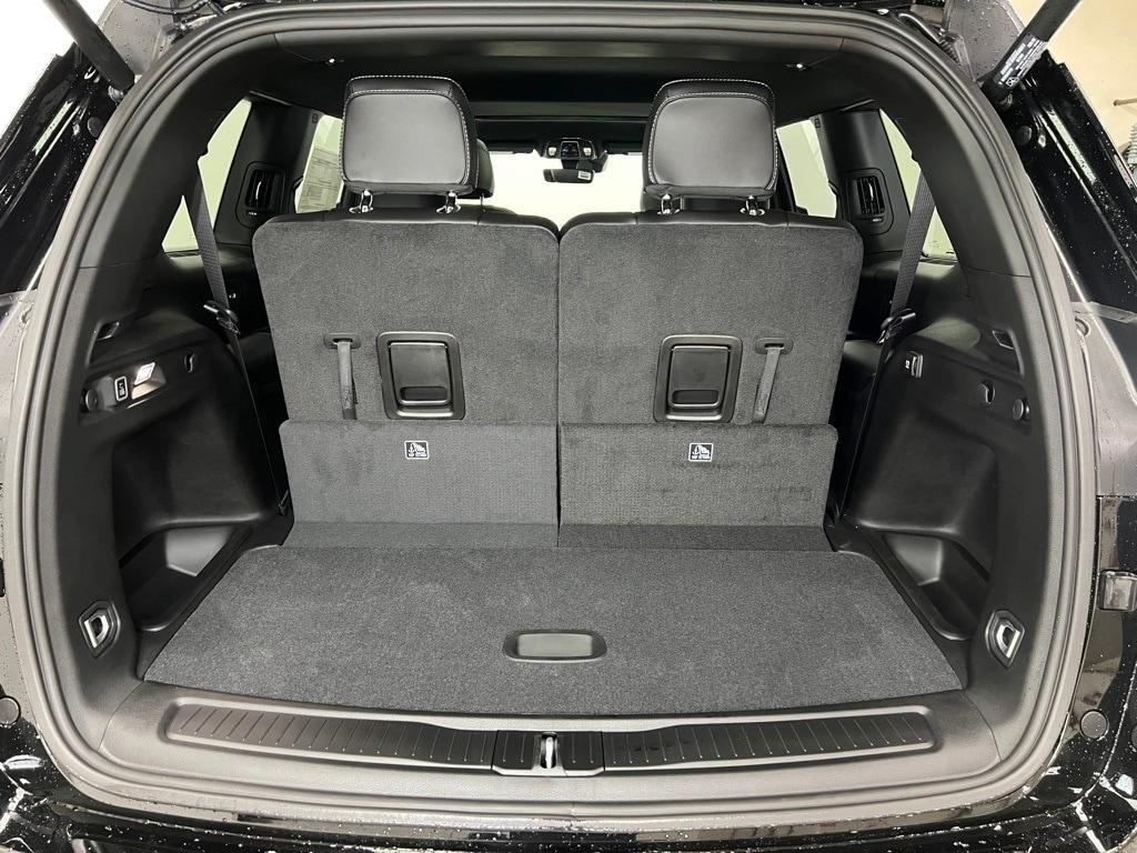 new 2025 Jeep Grand Cherokee L car, priced at $42,482