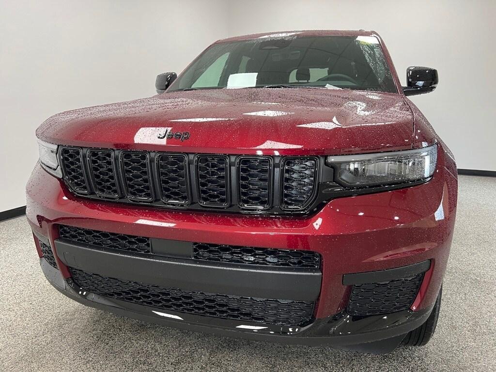 new 2025 Jeep Grand Cherokee L car, priced at $43,679