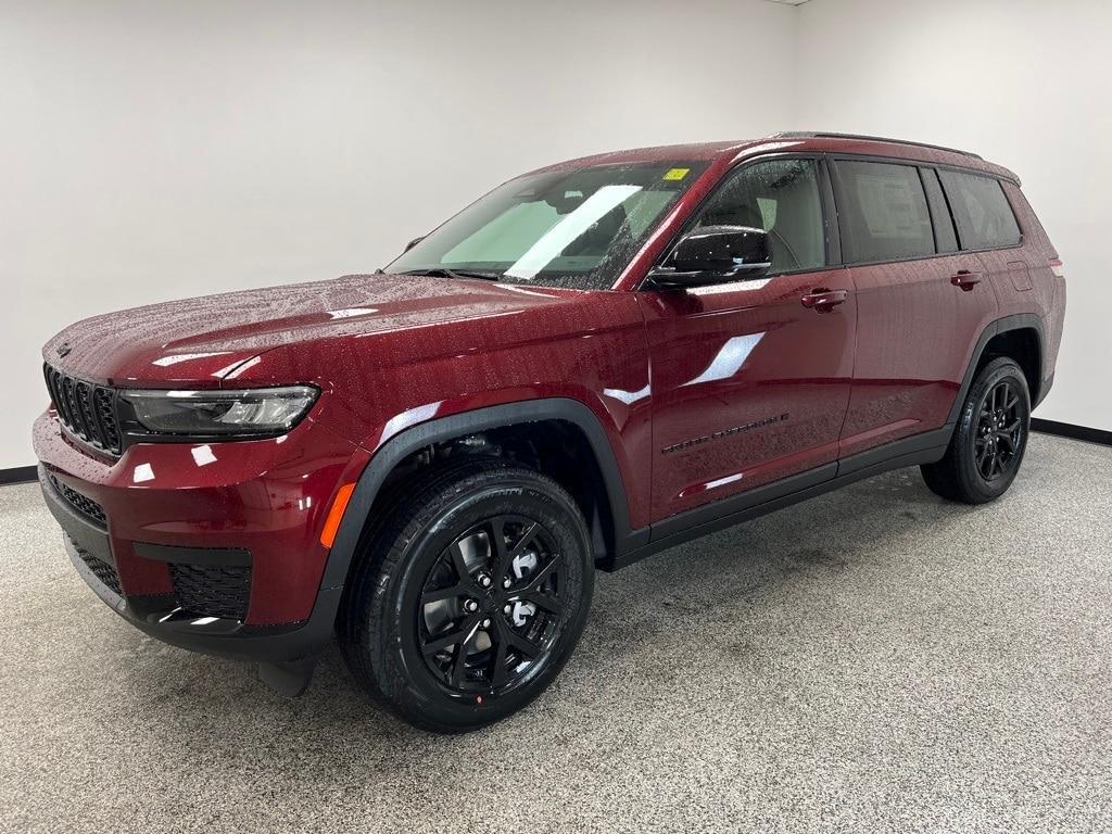 new 2025 Jeep Grand Cherokee L car, priced at $43,679