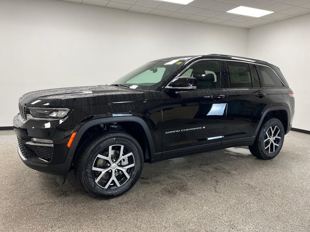 new 2025 Jeep Grand Cherokee car, priced at $42,378