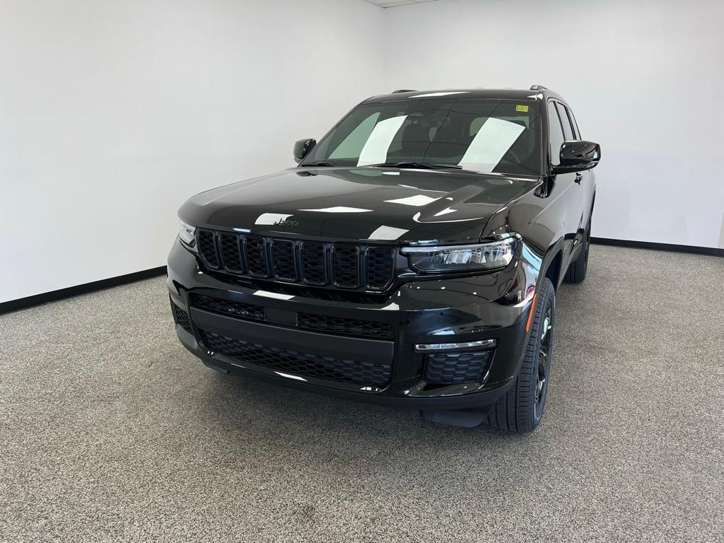 new 2025 Jeep Grand Cherokee L car, priced at $46,094